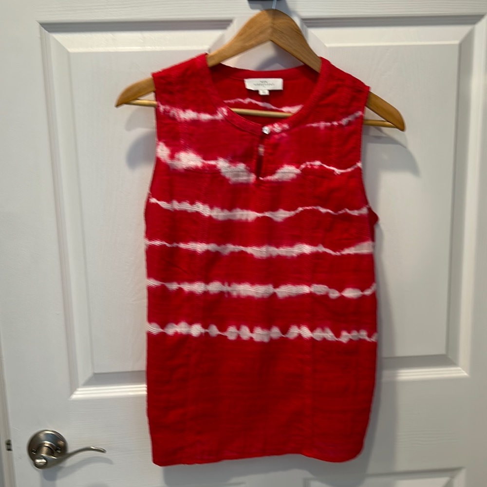 NWOT very cute top by new directions size medium